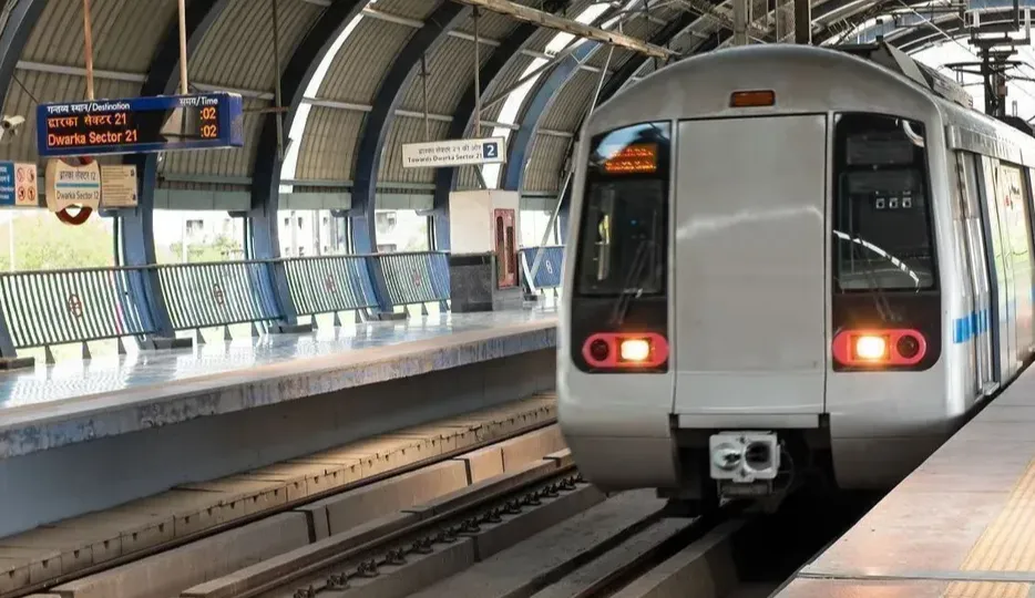 Delhi Metro station rename list from Rohini to Dwarka with full updated station names.