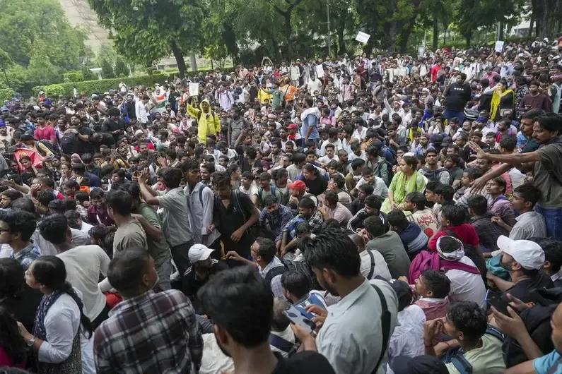 Delhi Metro Closes Five Stations Due to CJP Protest March 