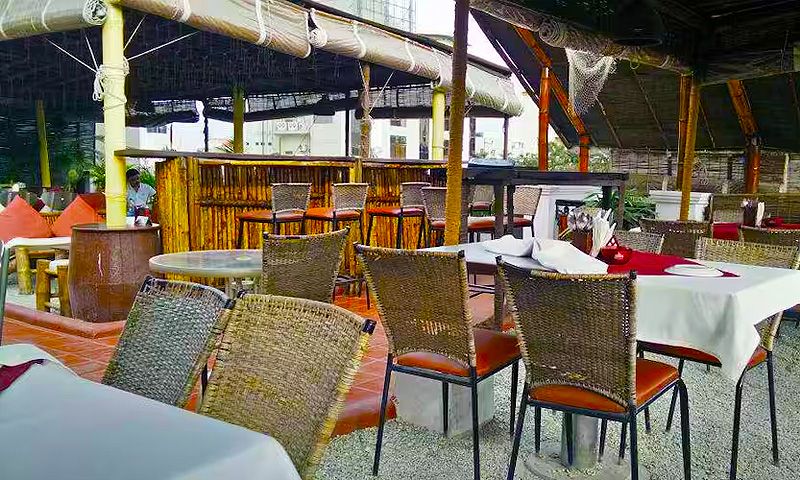 Coco’s Bar And Grill