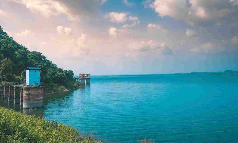 Khindsi Lake