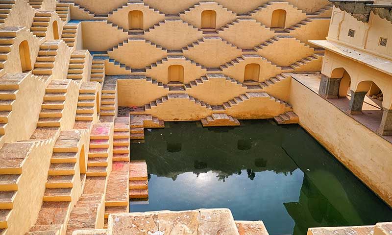 Panna Meena ka Kund