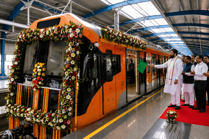 CM Samrat Inaugurated Malahi Pakadi Metro Station