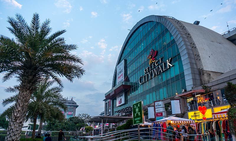 Select City Walk